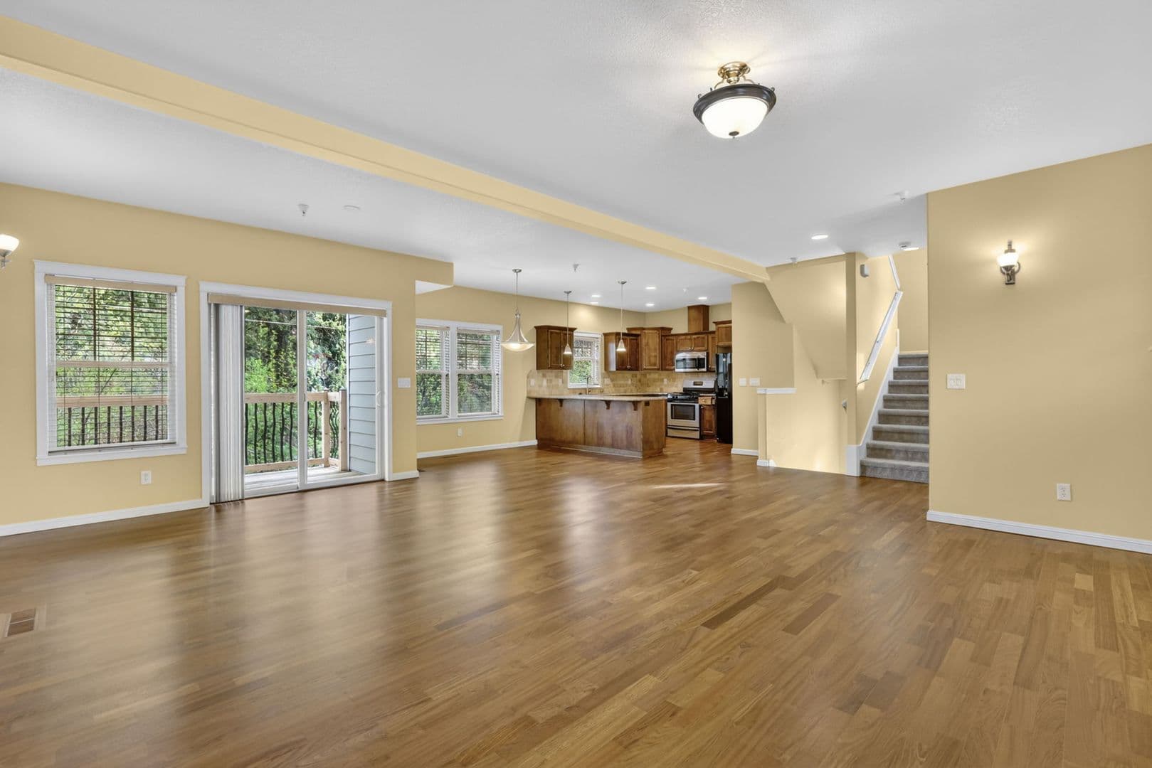Gresham Apartment: 308-394 SW Eastman Parkway