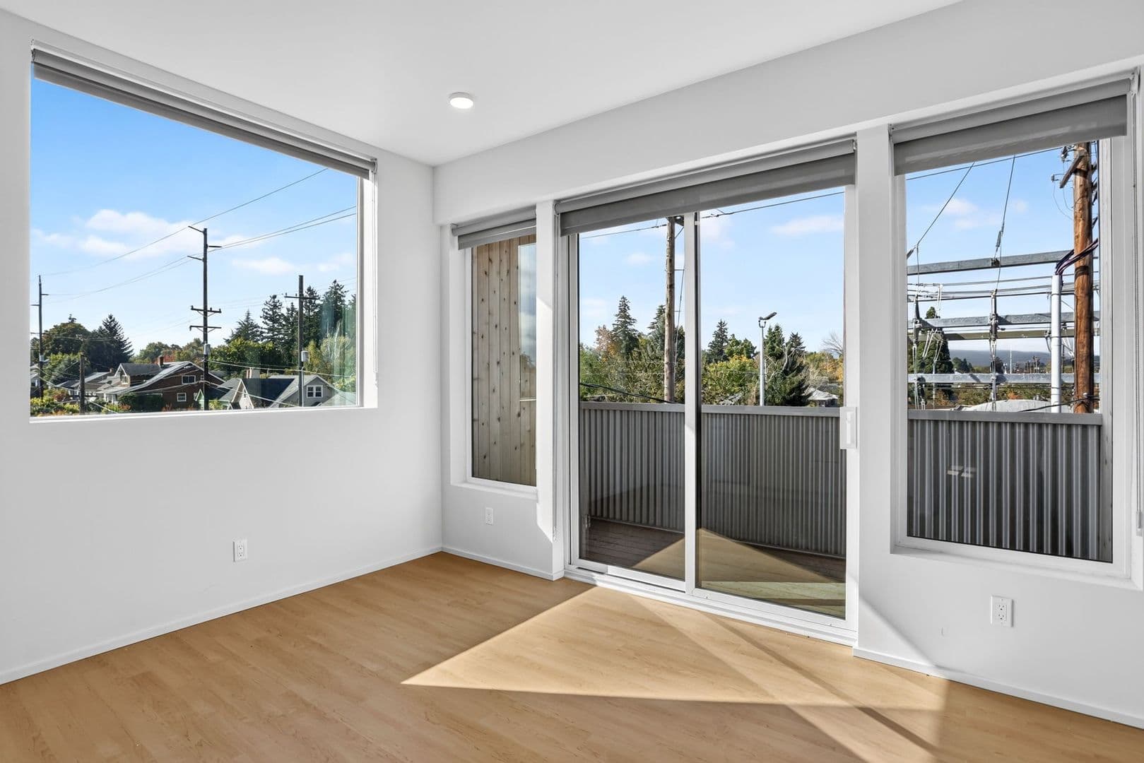 Portland Apartment: 7480 N Delaware