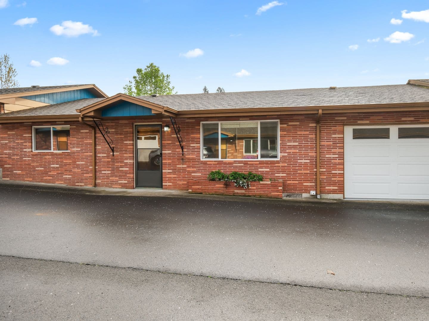 Oregon City Apartment: 313 Warner Milne Rd