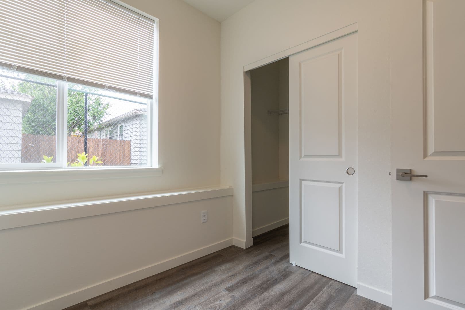 Portland Apartment: 2630 NE Dekum