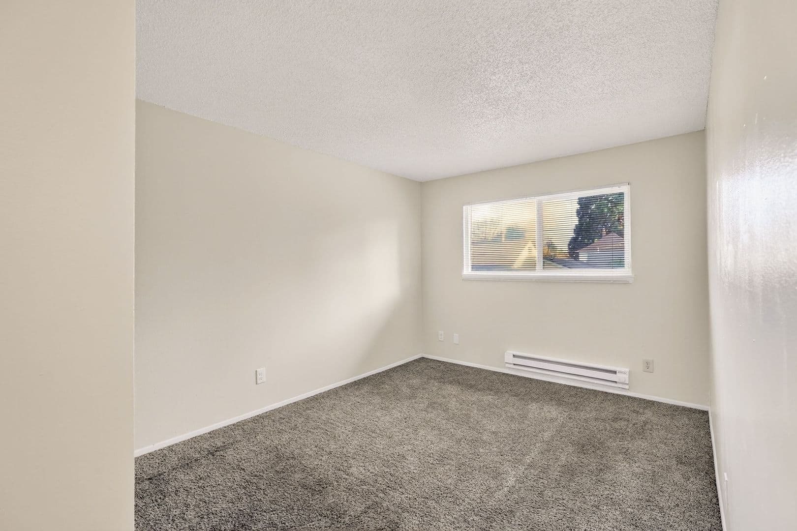 Portland Apartment: 9020-9038 N Central