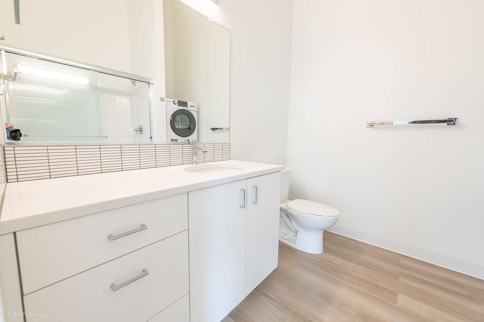 Portland Apartment: 8770 N Willamette