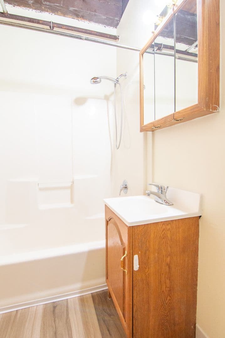 Portland Apartment: 2808 NE MLK Jr Blvd