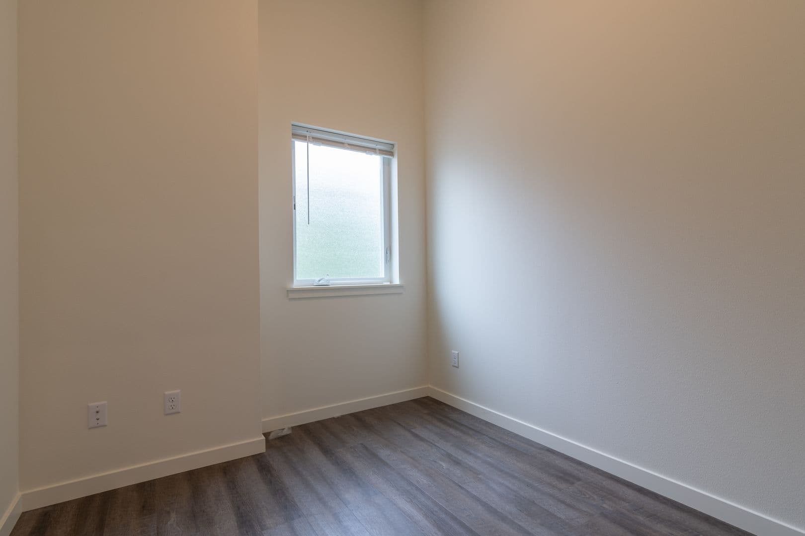 Portland Apartment: 2630 NE Dekum
