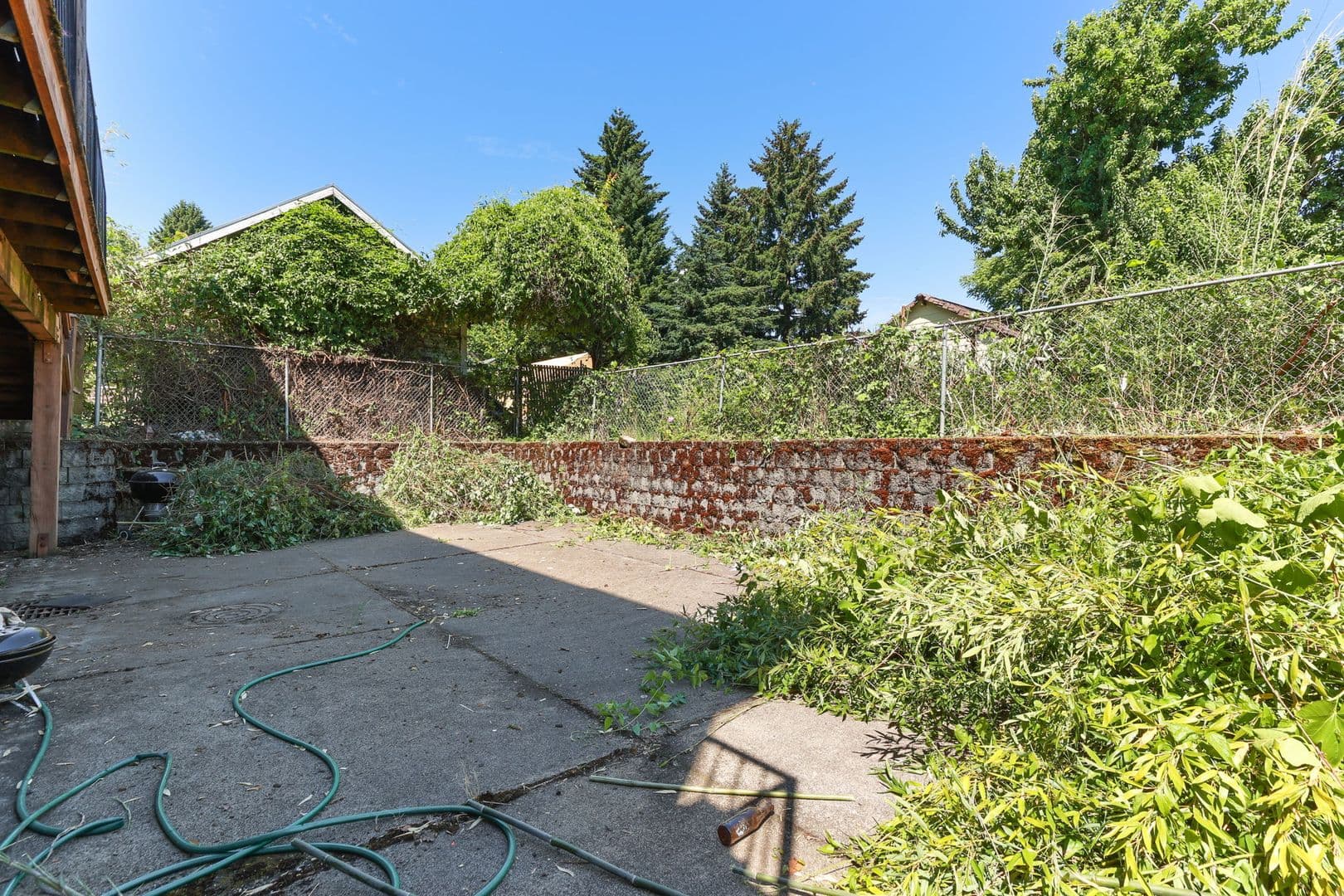 Portland Apartment: 2020 NE Rodney