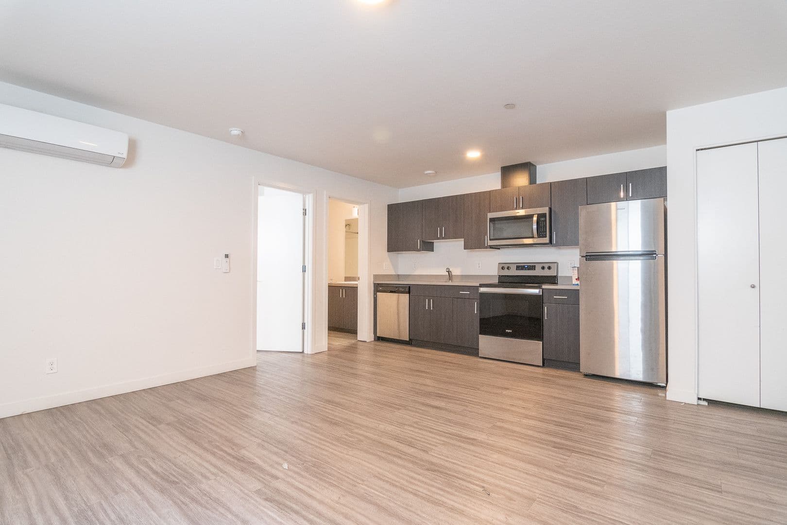 Portland Apartment: 4626 N Maryland