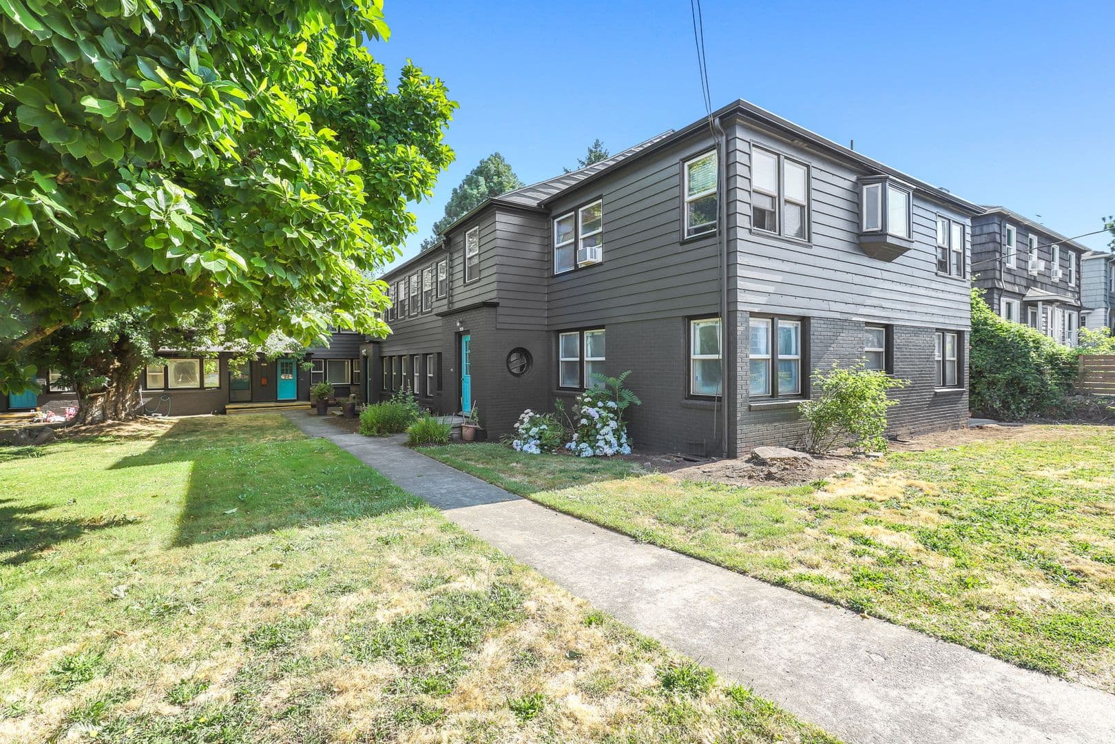 Portland Apartment: 4831-4841 E Burnside St