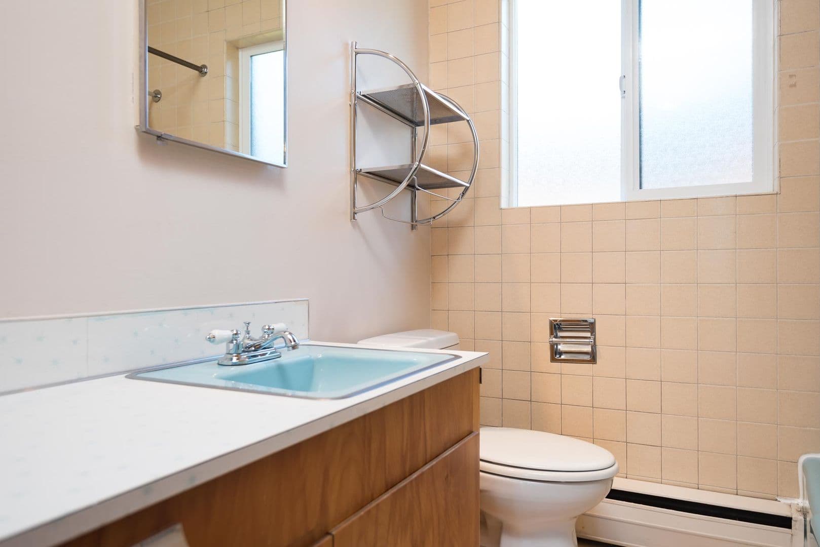Portland Apartment: 2504 N Rosa Parks Way