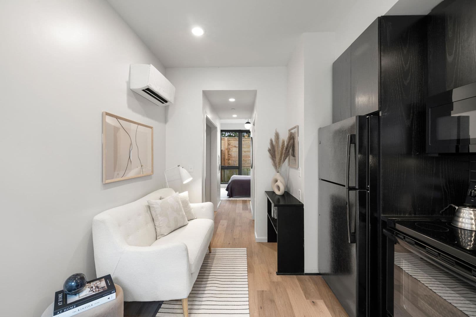 Portland Apartment: 1825 N Rosa Parks Way