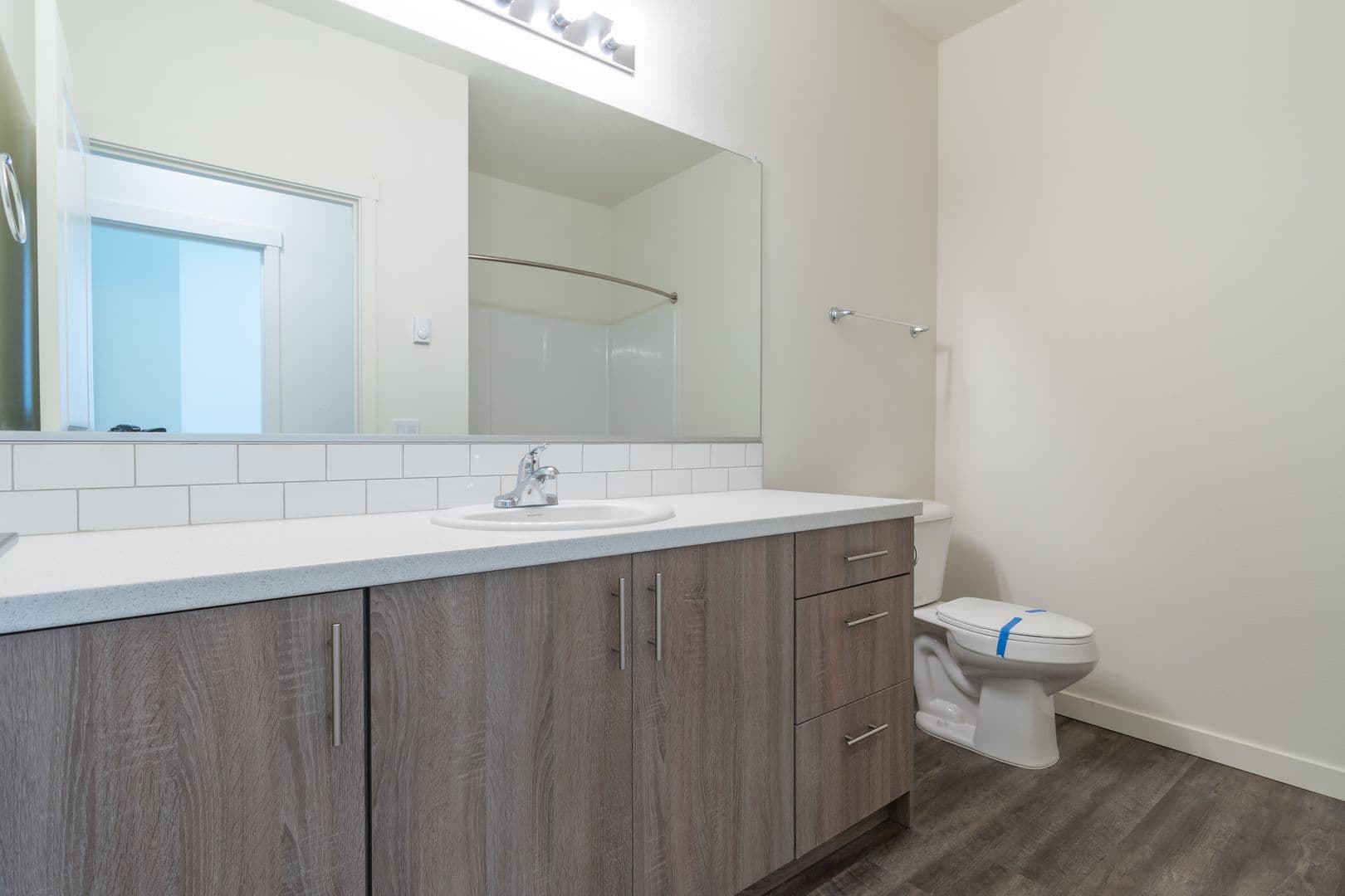 Portland Apartment: 2630 NE Dekum