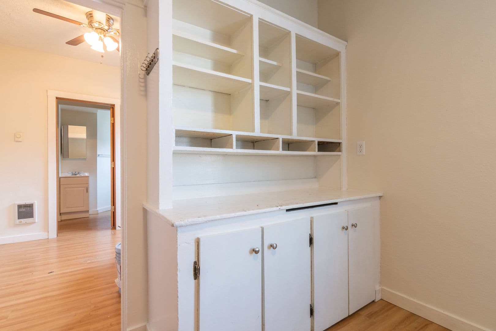 Portland Apartment: 6020 NE Glisan