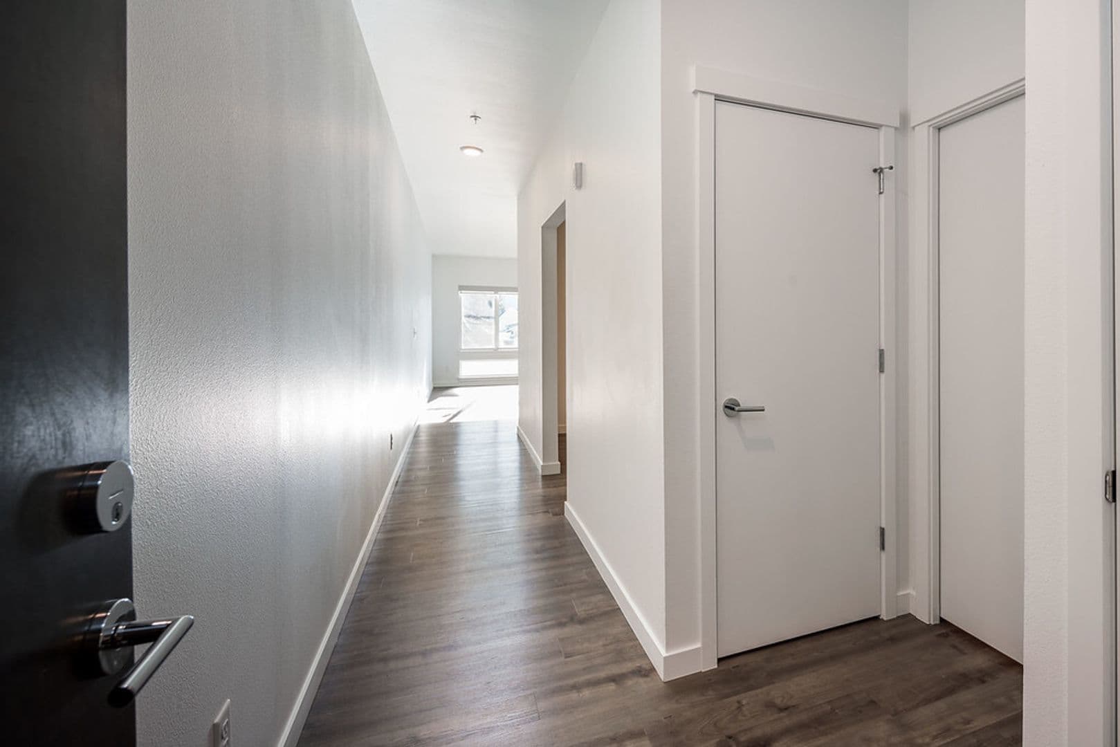 Portland Apartment: 5401 SE Woodstock Blvd