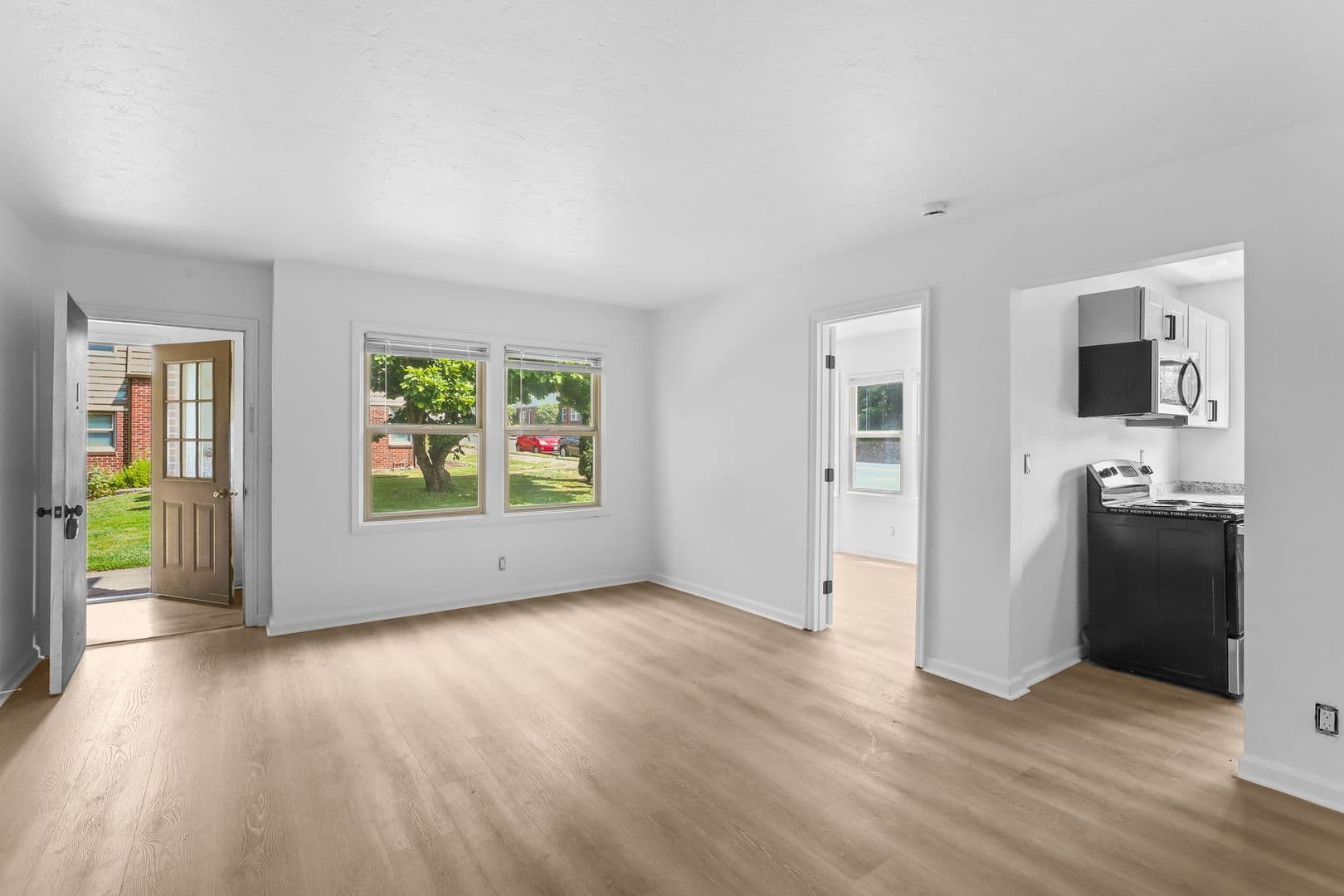 Portland Apartment: 4831-4841 E Burnside St