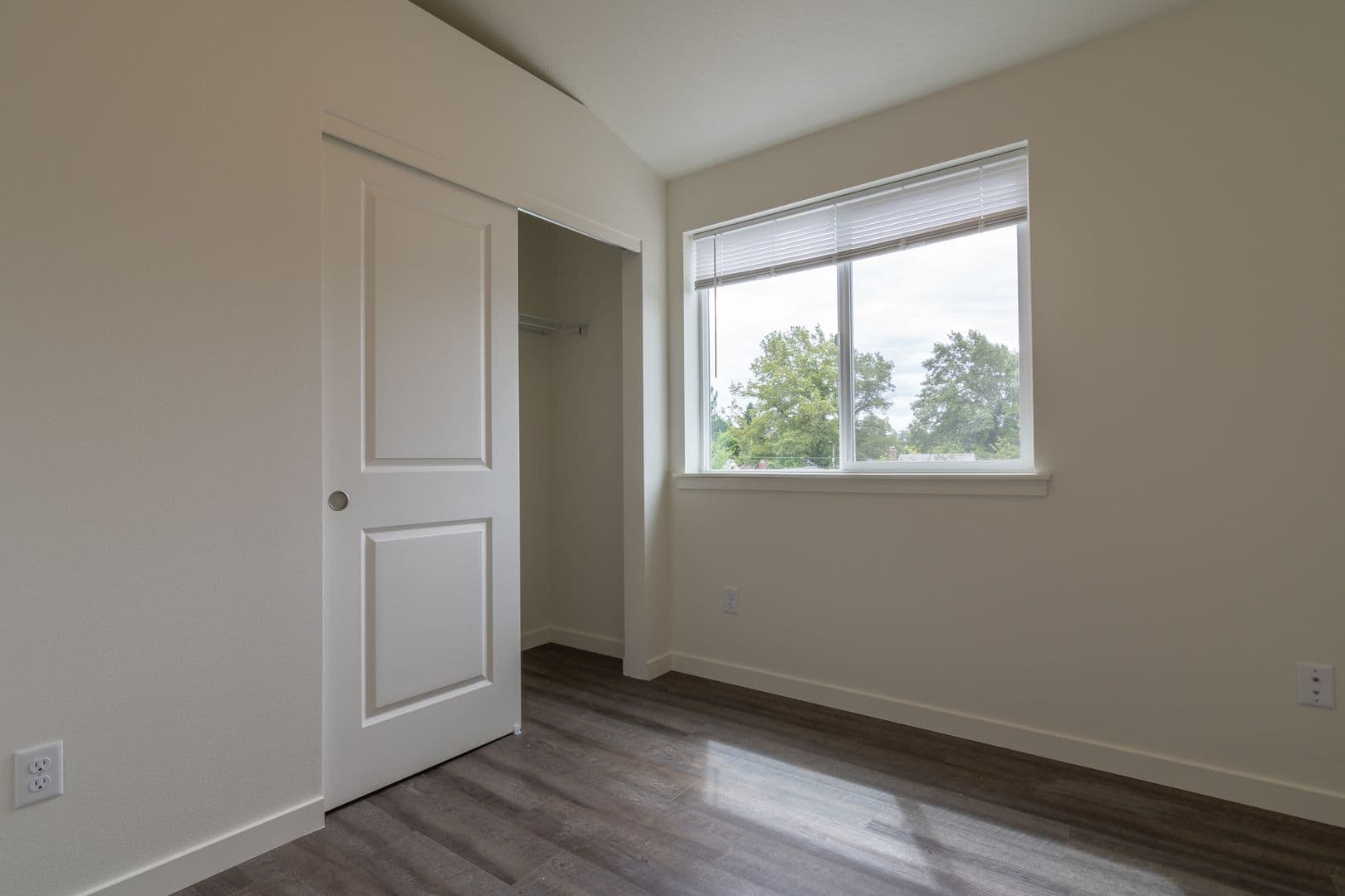 Portland Apartment: 2630 NE Dekum