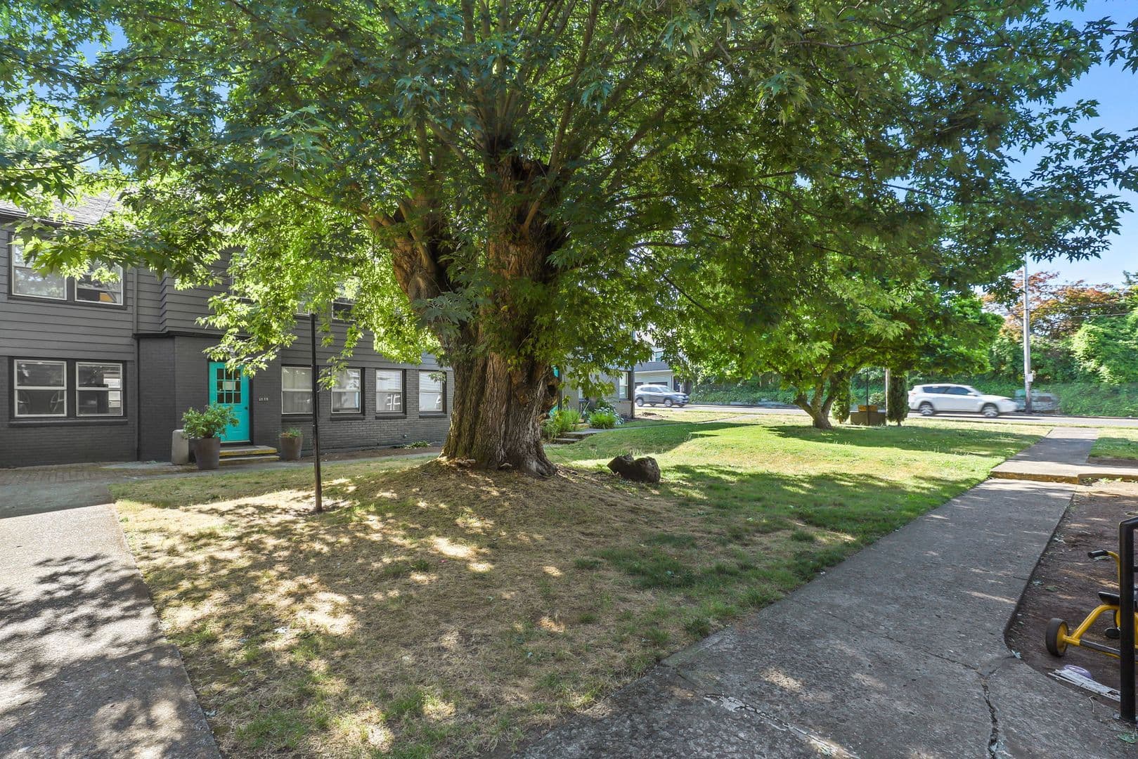 Portland Apartment: 4831-4841 E Burnside St