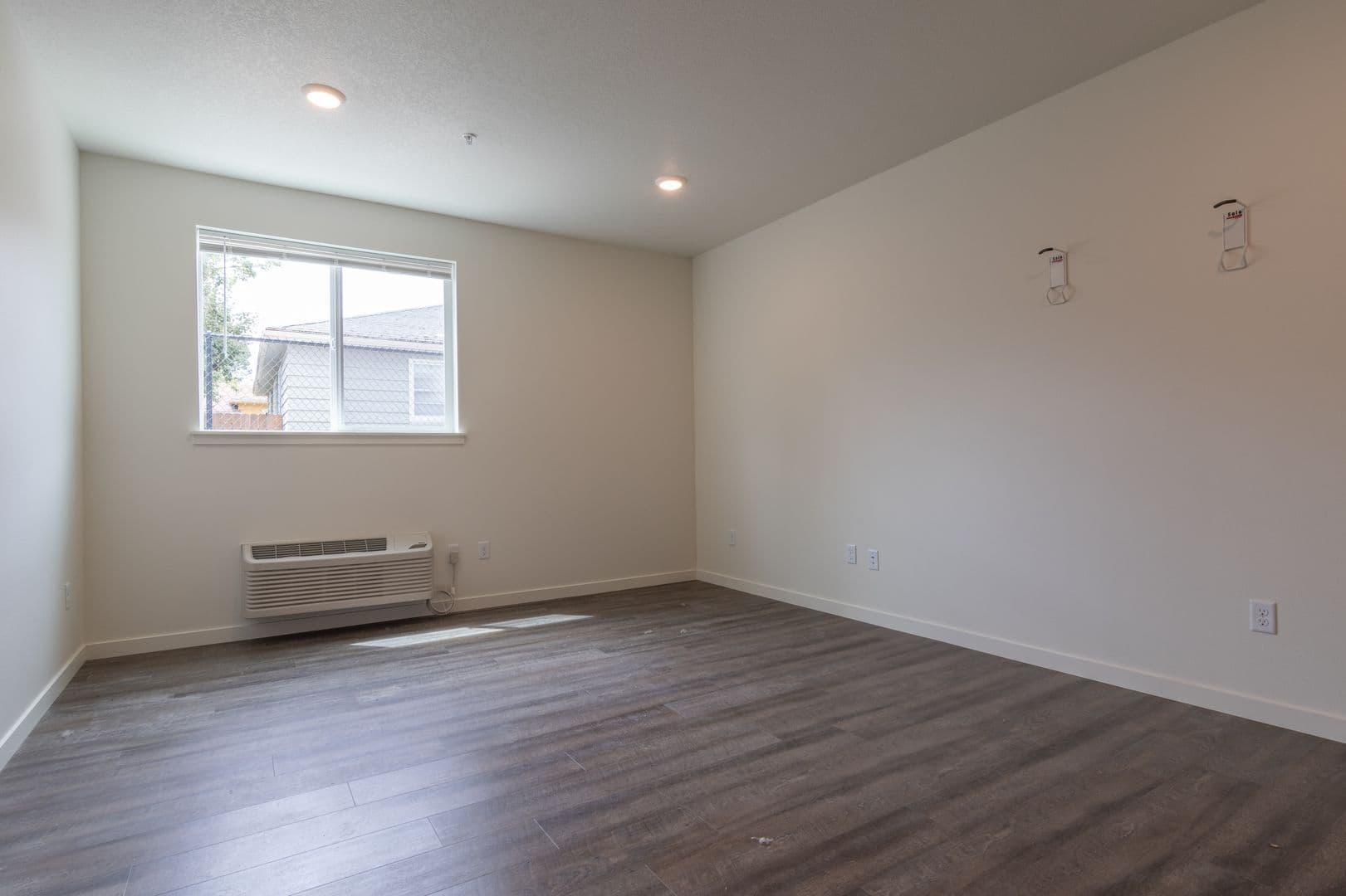 Portland Apartment: 2630 NE Dekum
