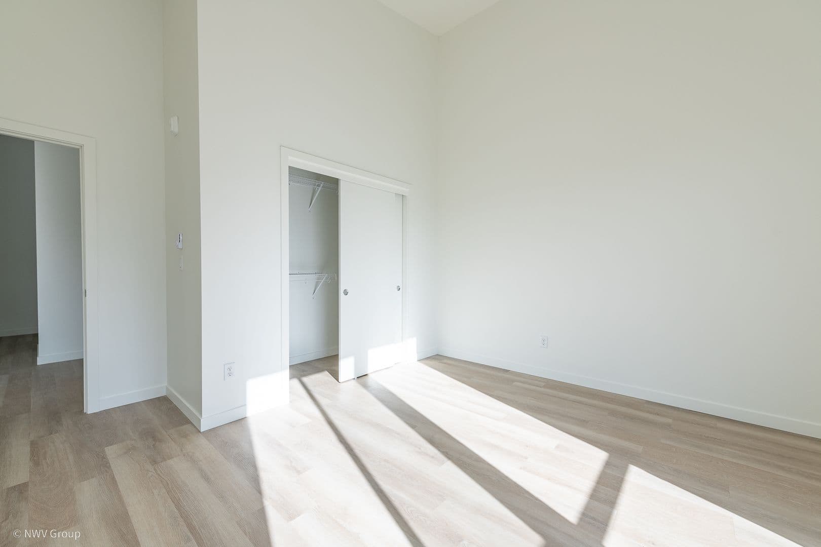 Portland Apartment: 8770 N Willamette