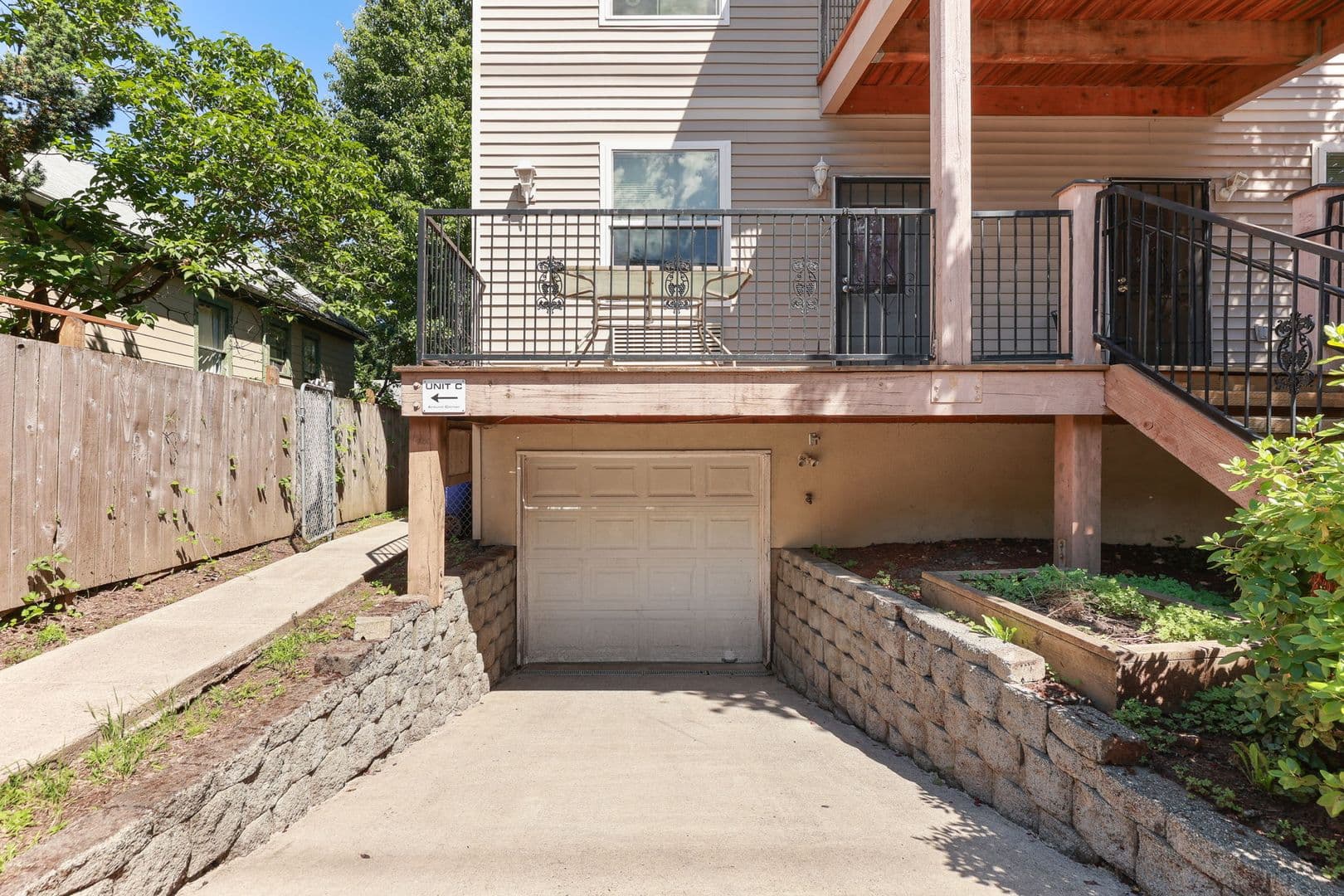 Portland Apartment: 2020 NE Rodney