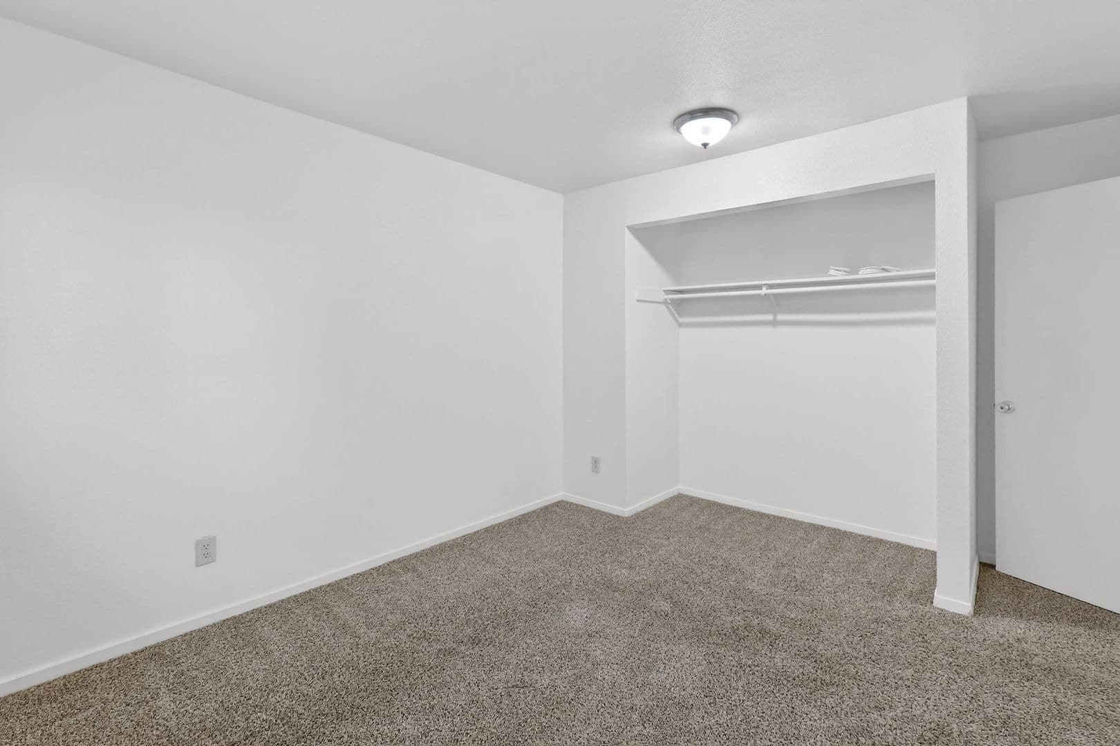 Portland Apartment: 13130 SE Powell Blvd