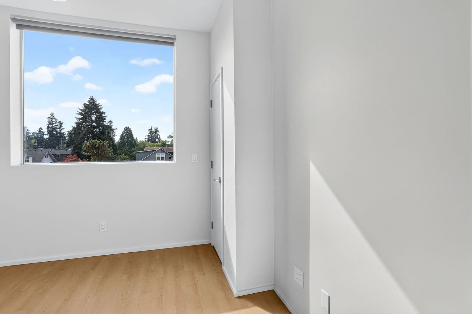 Portland Apartment: 7480 N Delaware