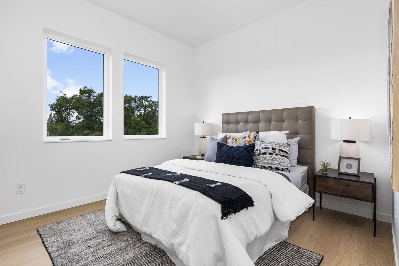 Portland Apartment: 1525 N Humboldt St