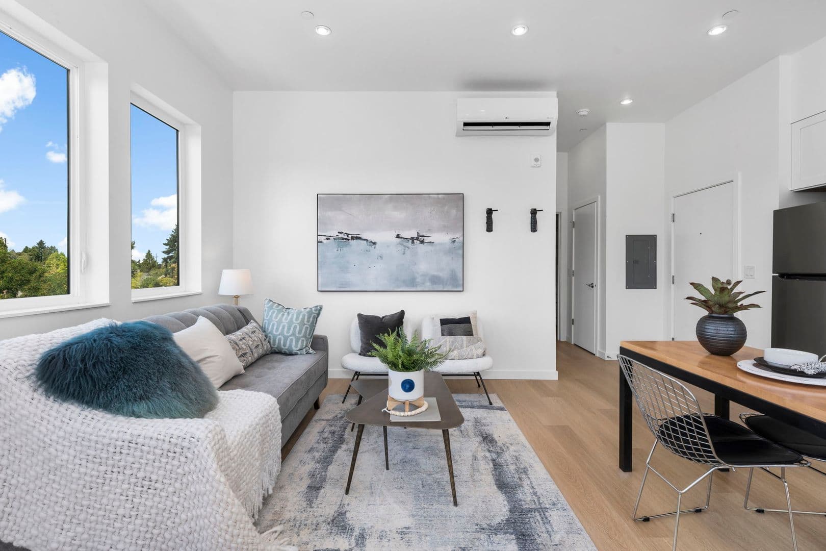 Portland Apartment: 1525 N Humboldt St