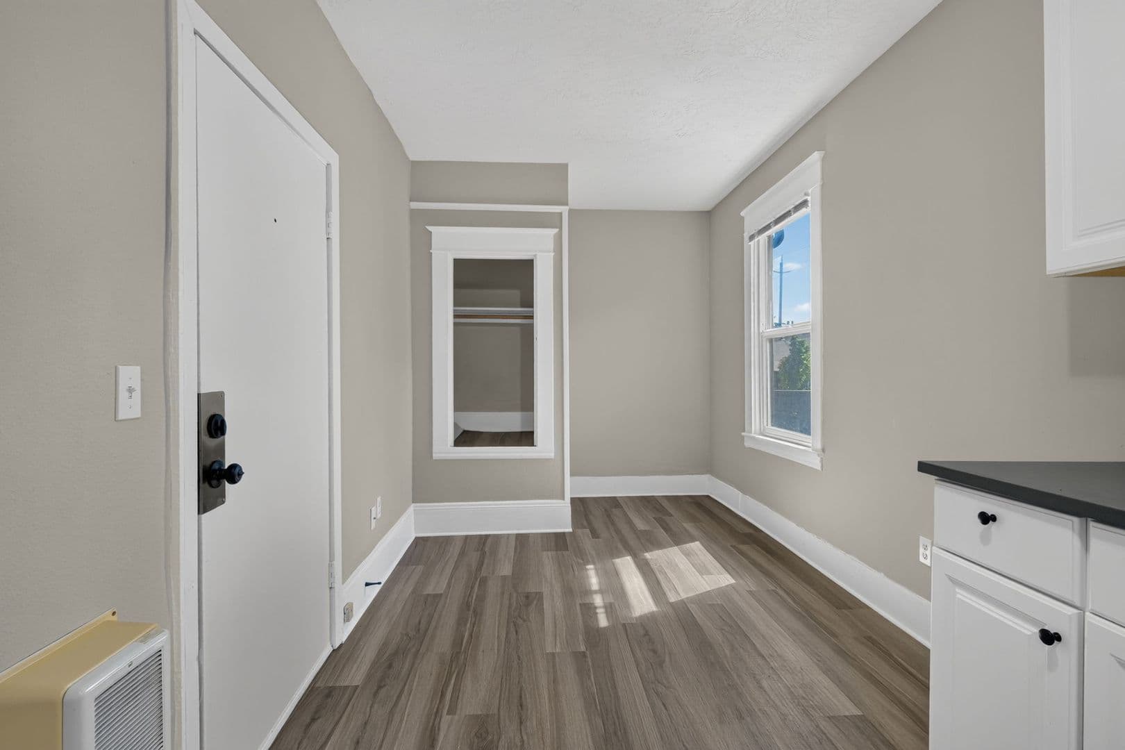 Portland Apartment: 6020 NE Glisan