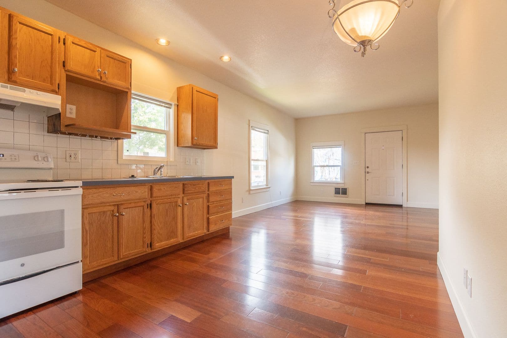 PORTLAND House: 1004 N. MASON