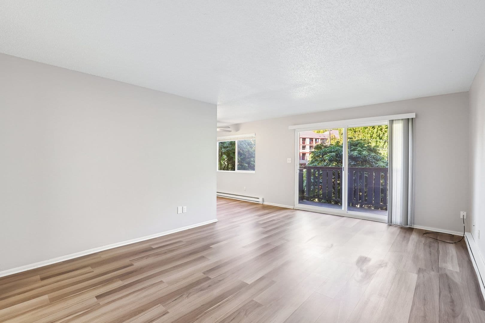 Portland Apartment: 6225-6235 SW Burlingame