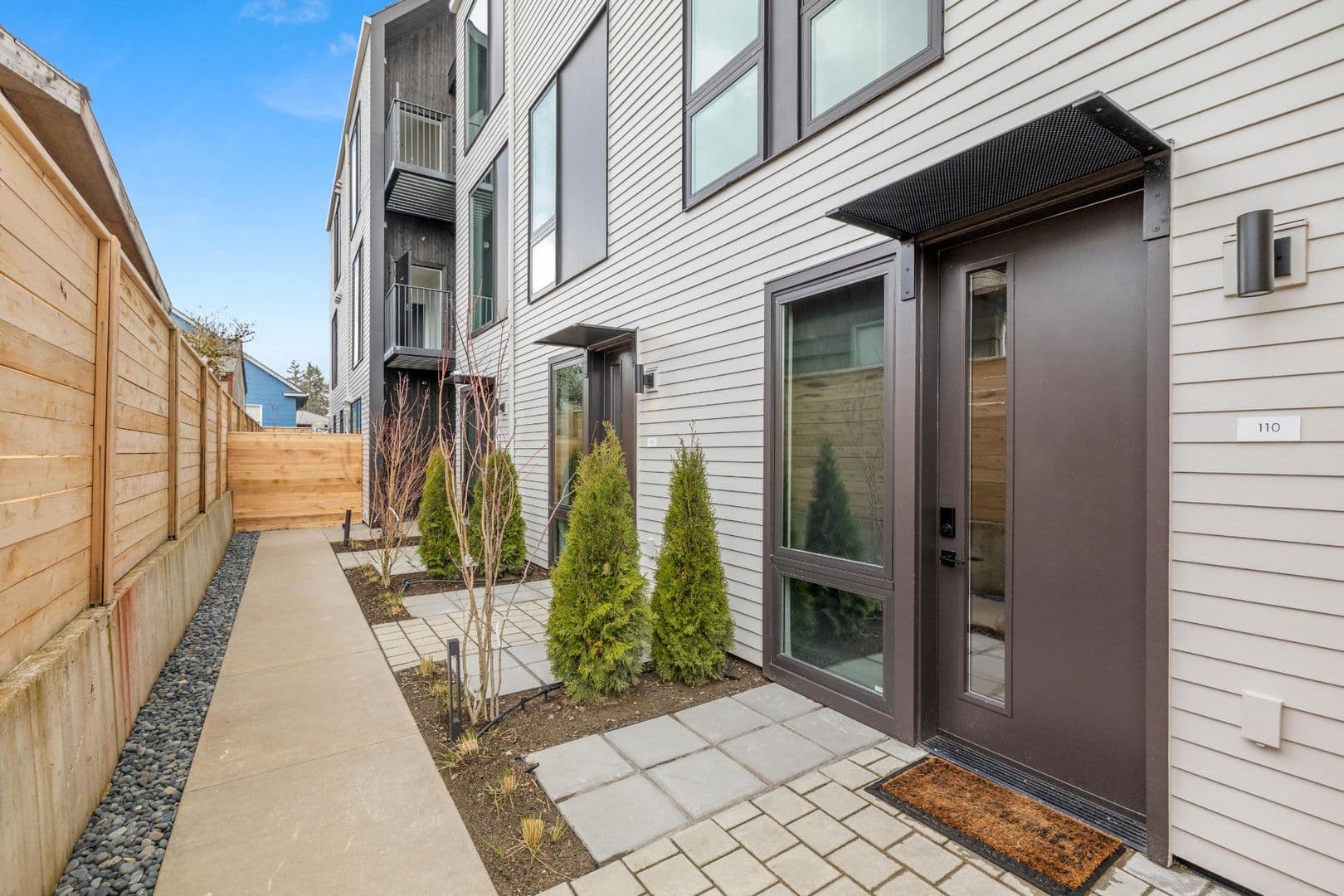 Portland Apartment: 1825 N Rosa Parks Way