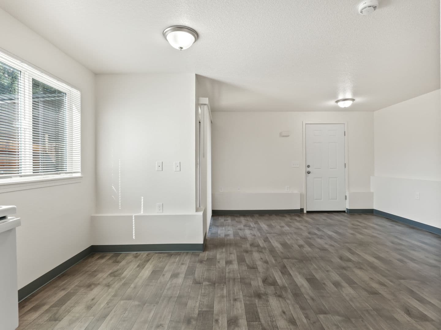 Portland Apartment: 13024 SE Tessa St