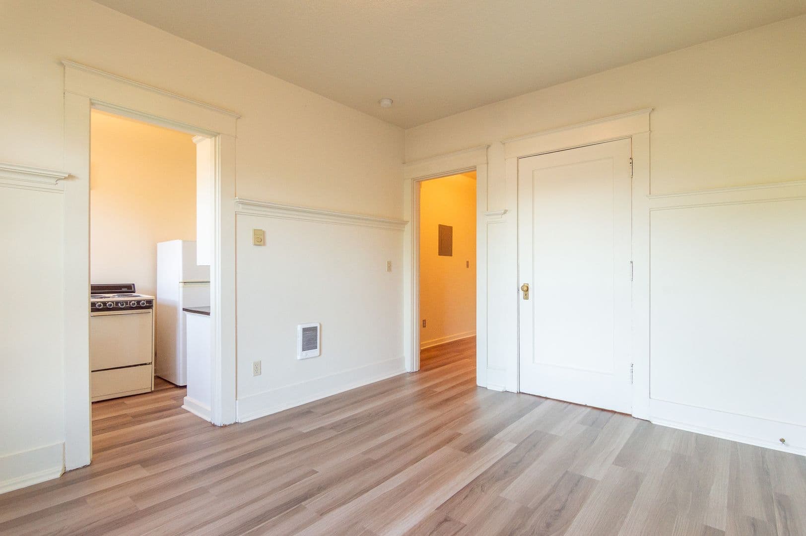 PORTLAND Apartment: 2401 NE MLK JR BLVD