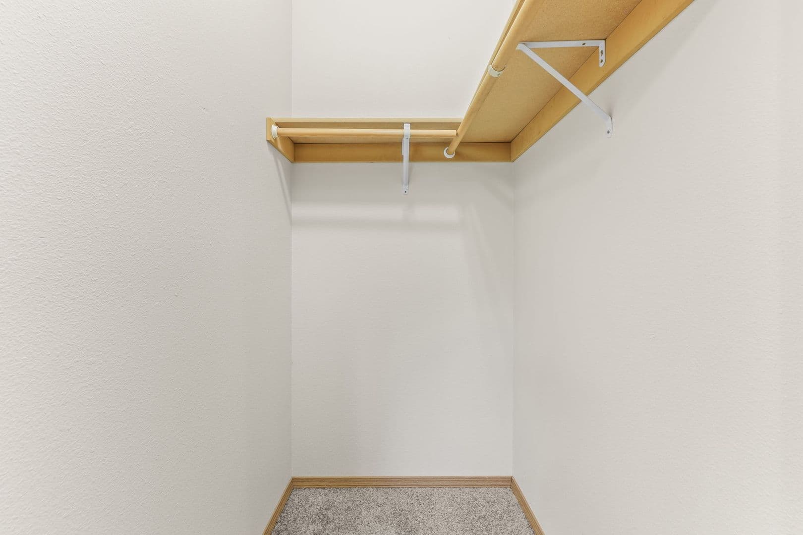Portland Apartment: 2020 NE Rodney
