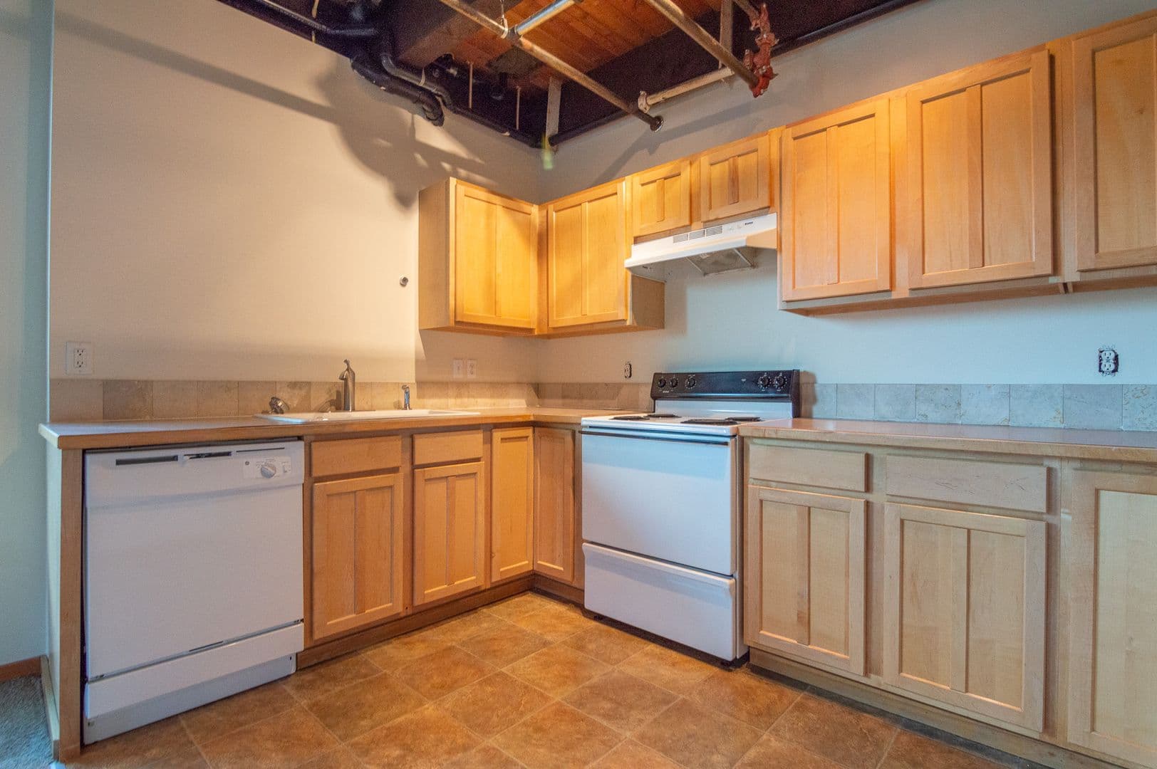 Portland Apartment: 2808 NE MLK Jr Blvd