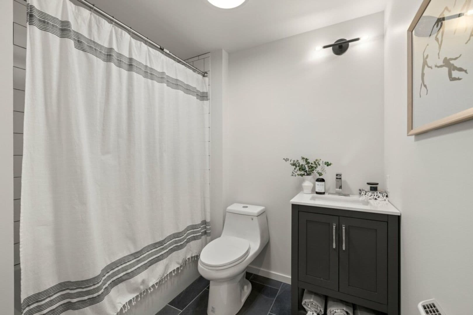 Portland Apartment: 1615 N Willis Blvd