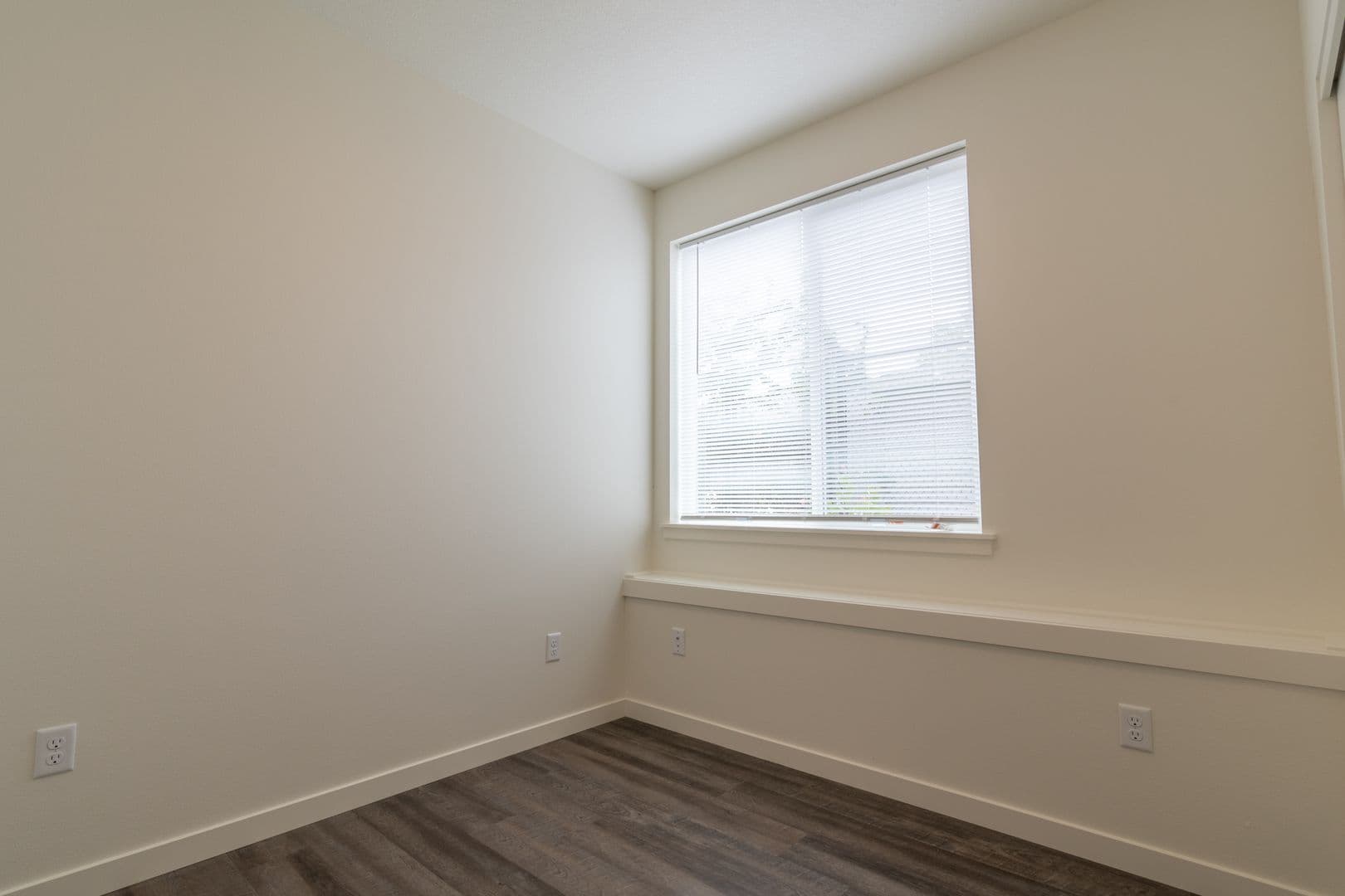 Portland Apartment: 2630 NE Dekum
