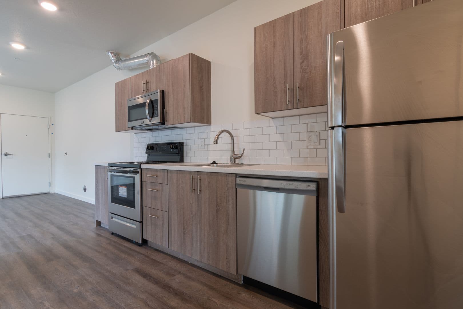 Portland Apartment: 2630 NE Dekum