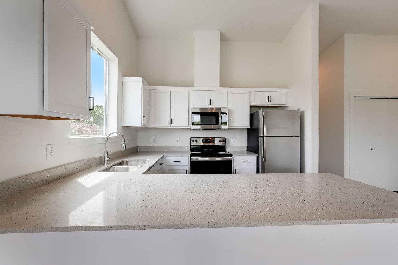 Portland Apartment: 4712 N Williams Ave