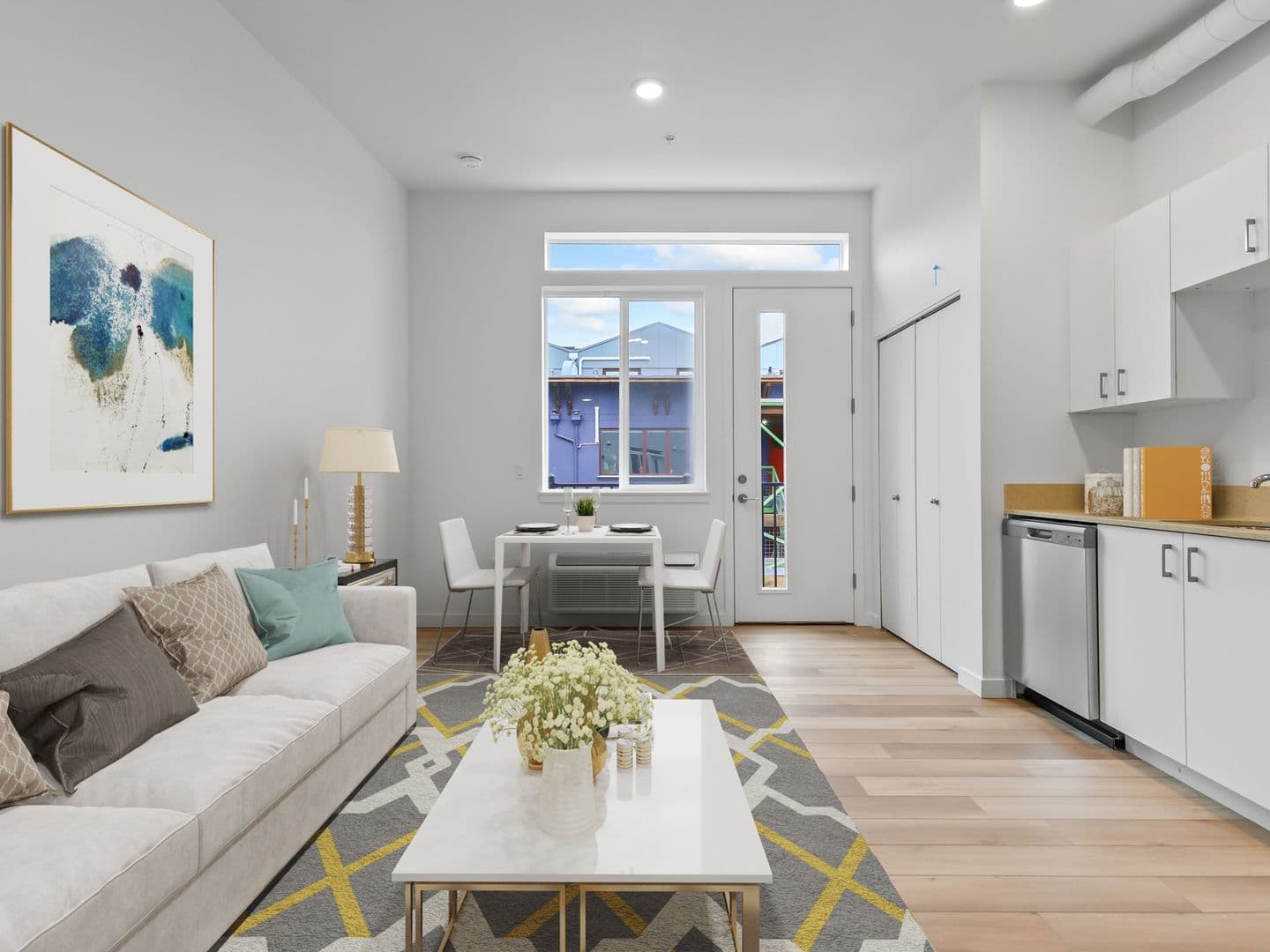Portland Apartment: 311 NE Graham St