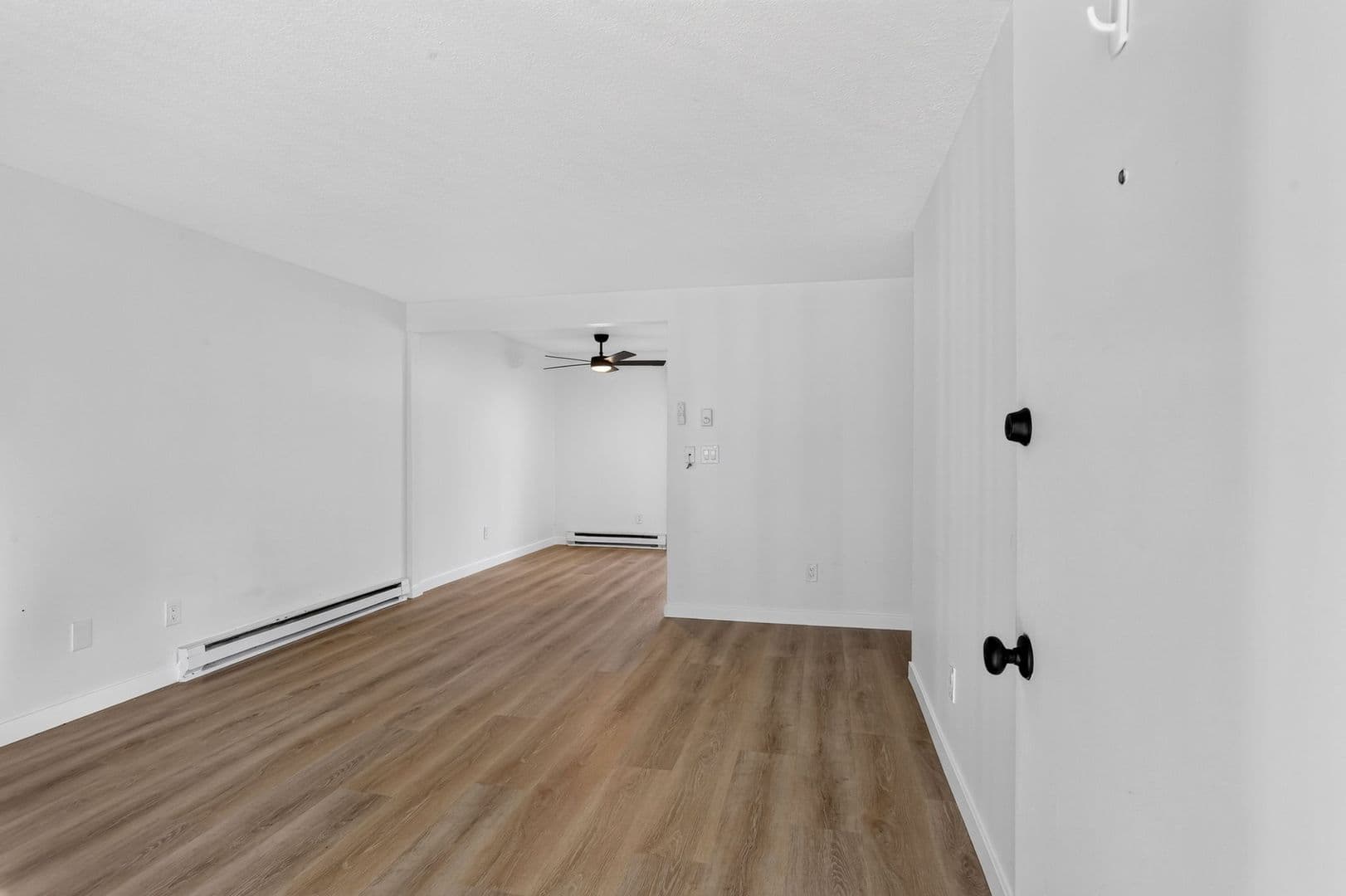 Sandy Apartment: 17170 Beers Ave