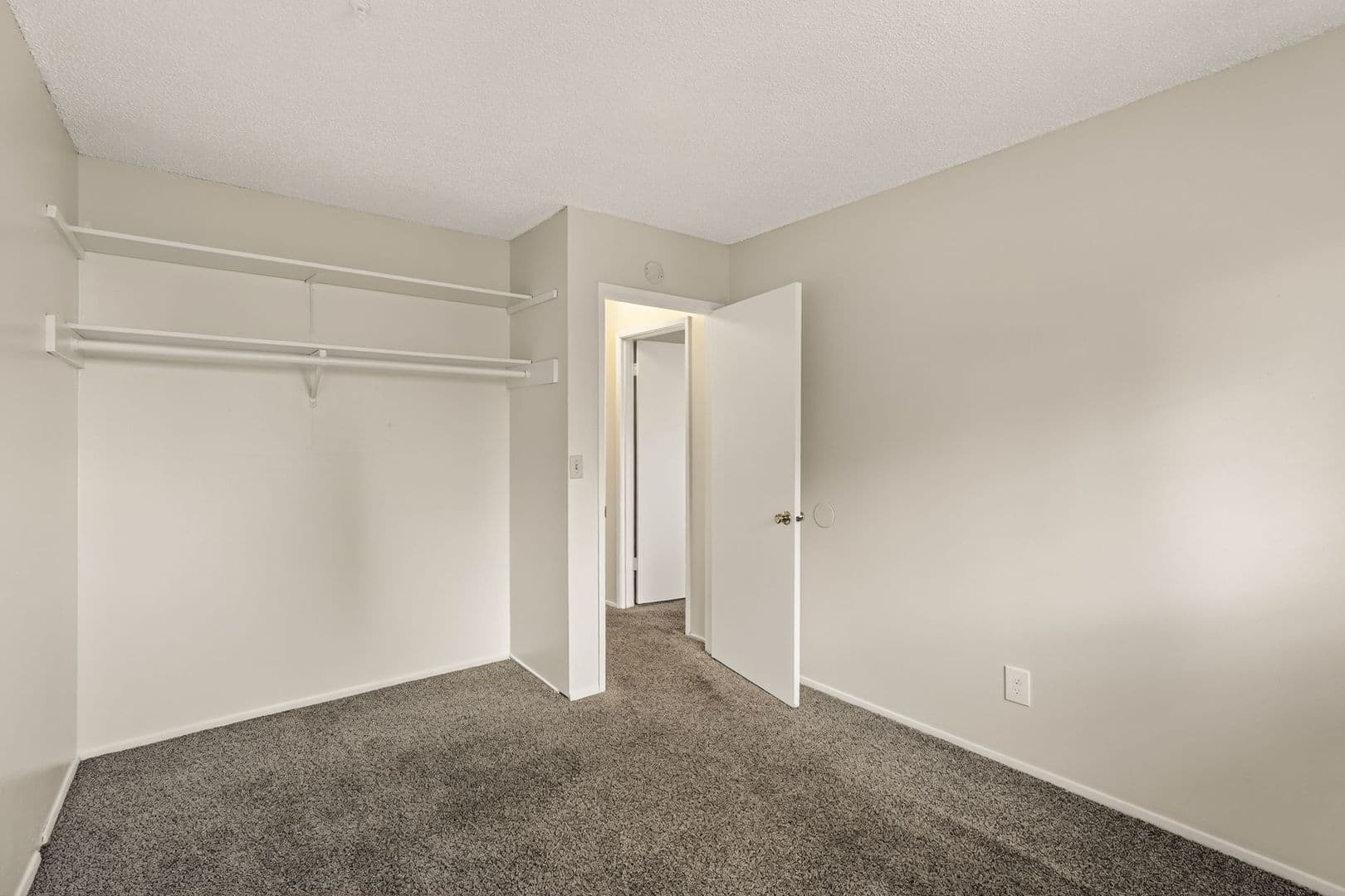 Portland Apartment: 9020-9038 N Central