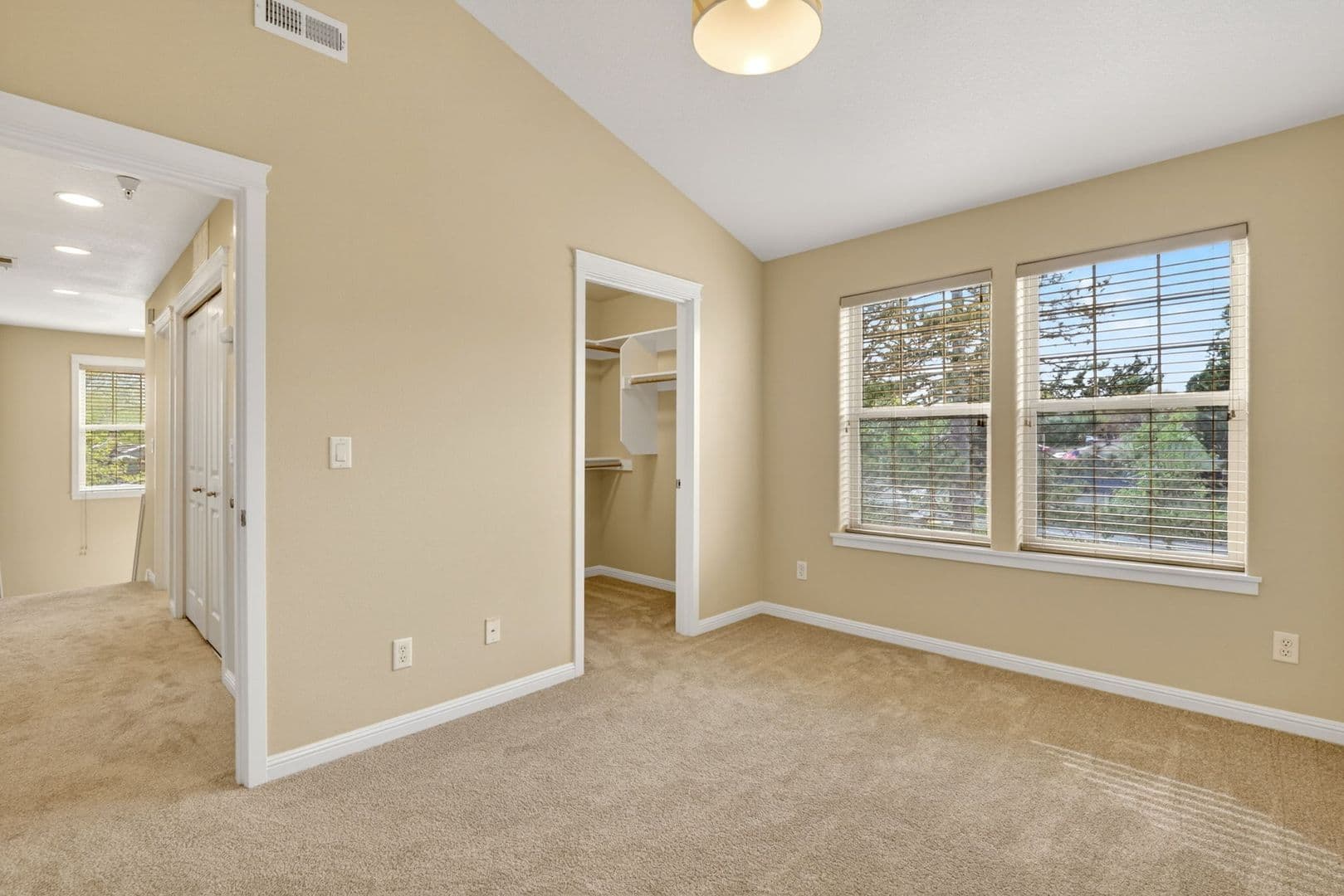 Gresham Apartment: 308-394 SW Eastman Parkway