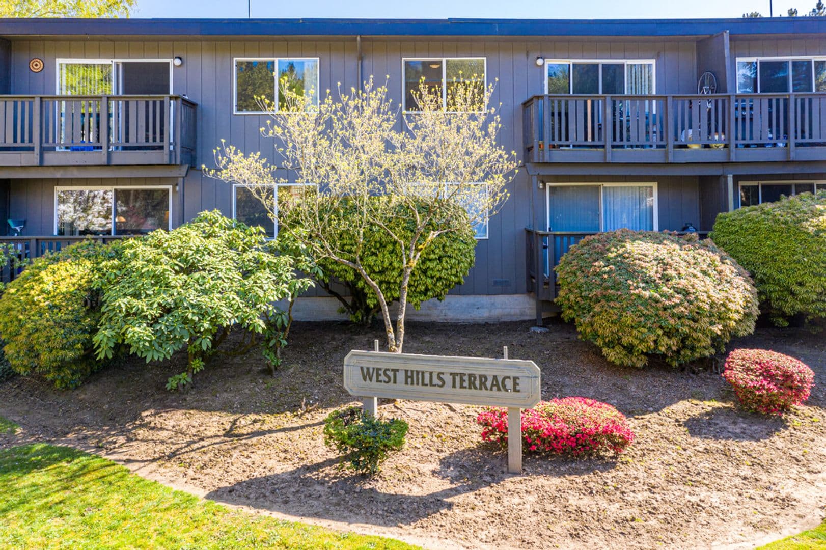 Portland Apartment: 6225-6235 SW Burlingame