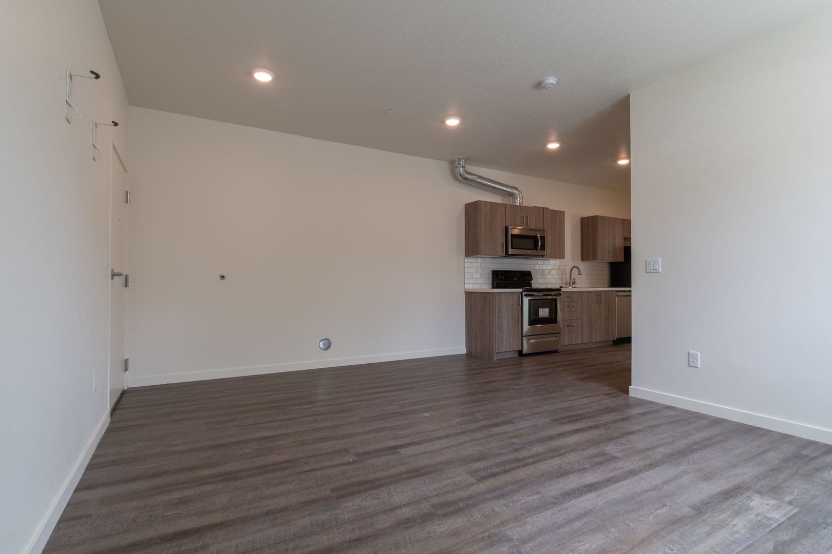 Portland Apartment: 2630 NE Dekum