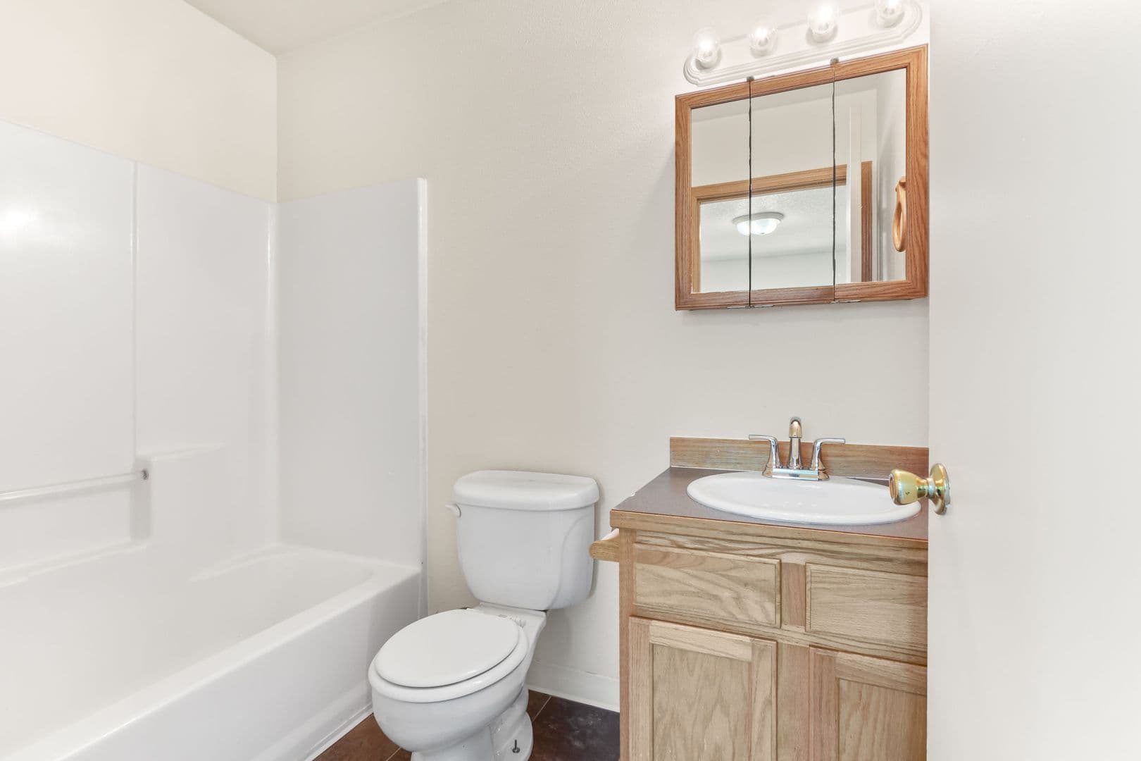 Portland Apartment: 2020 NE Rodney