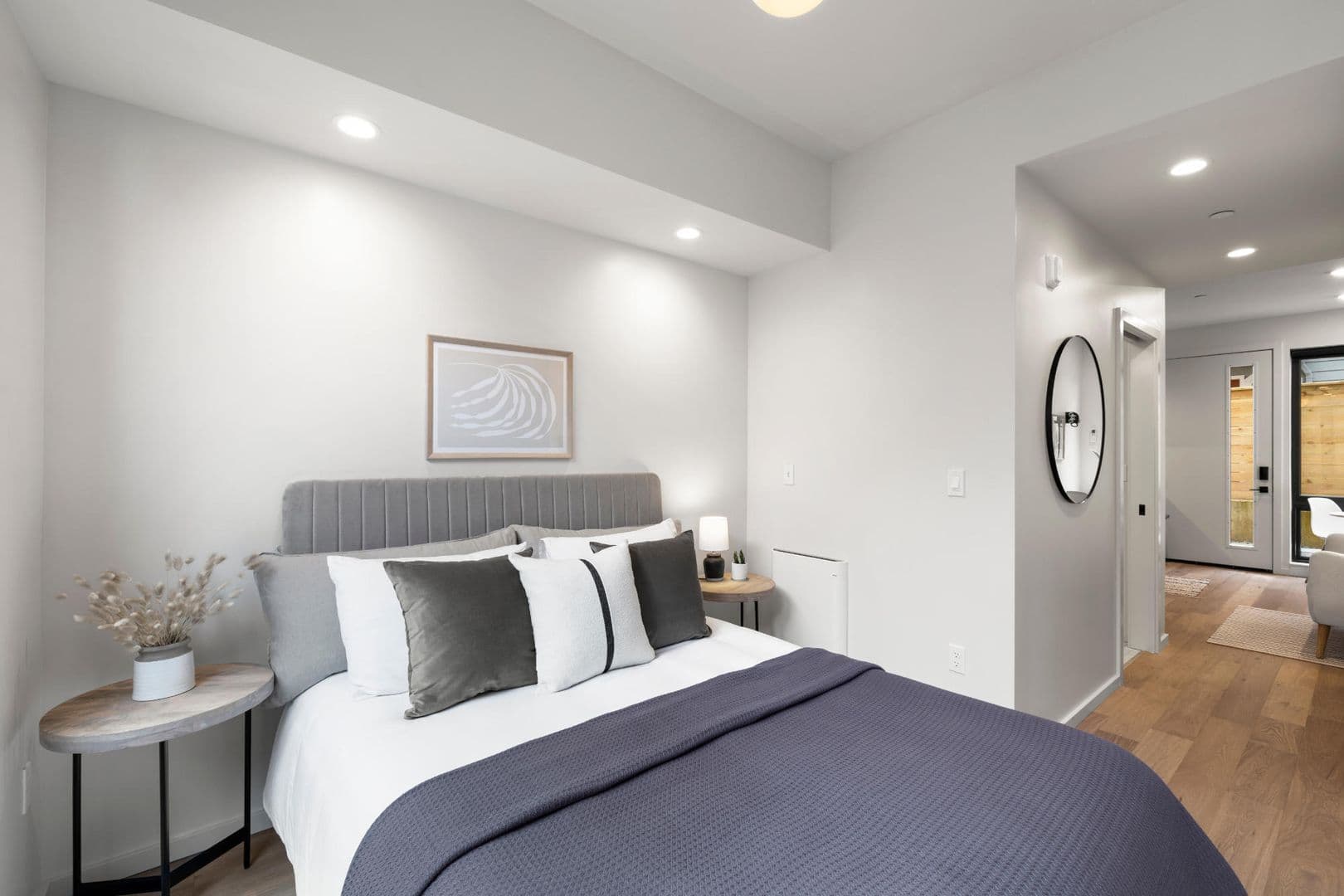 Portland Apartment: 1825 N Rosa Parks Way
