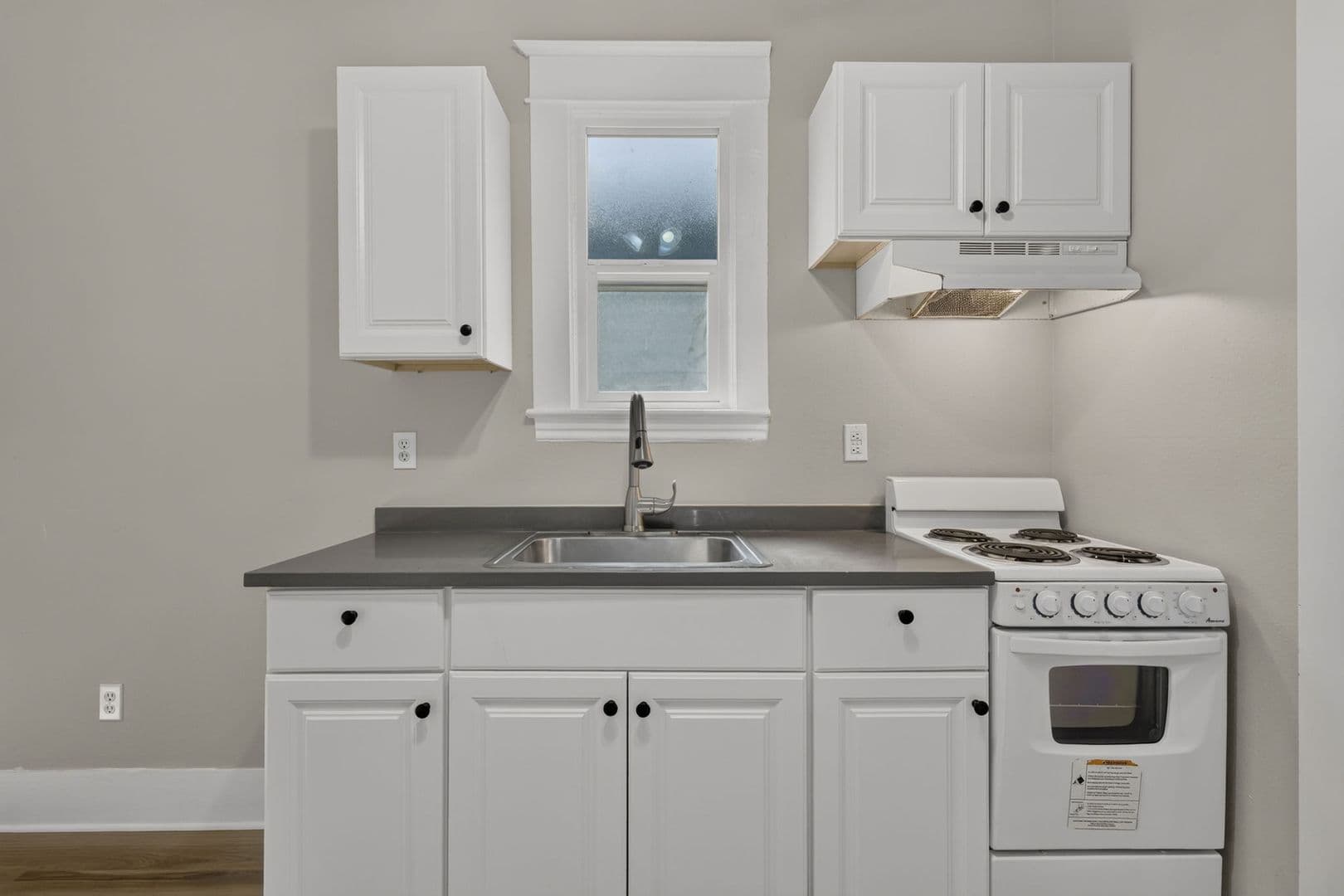 Portland Apartment: 6020 NE Glisan