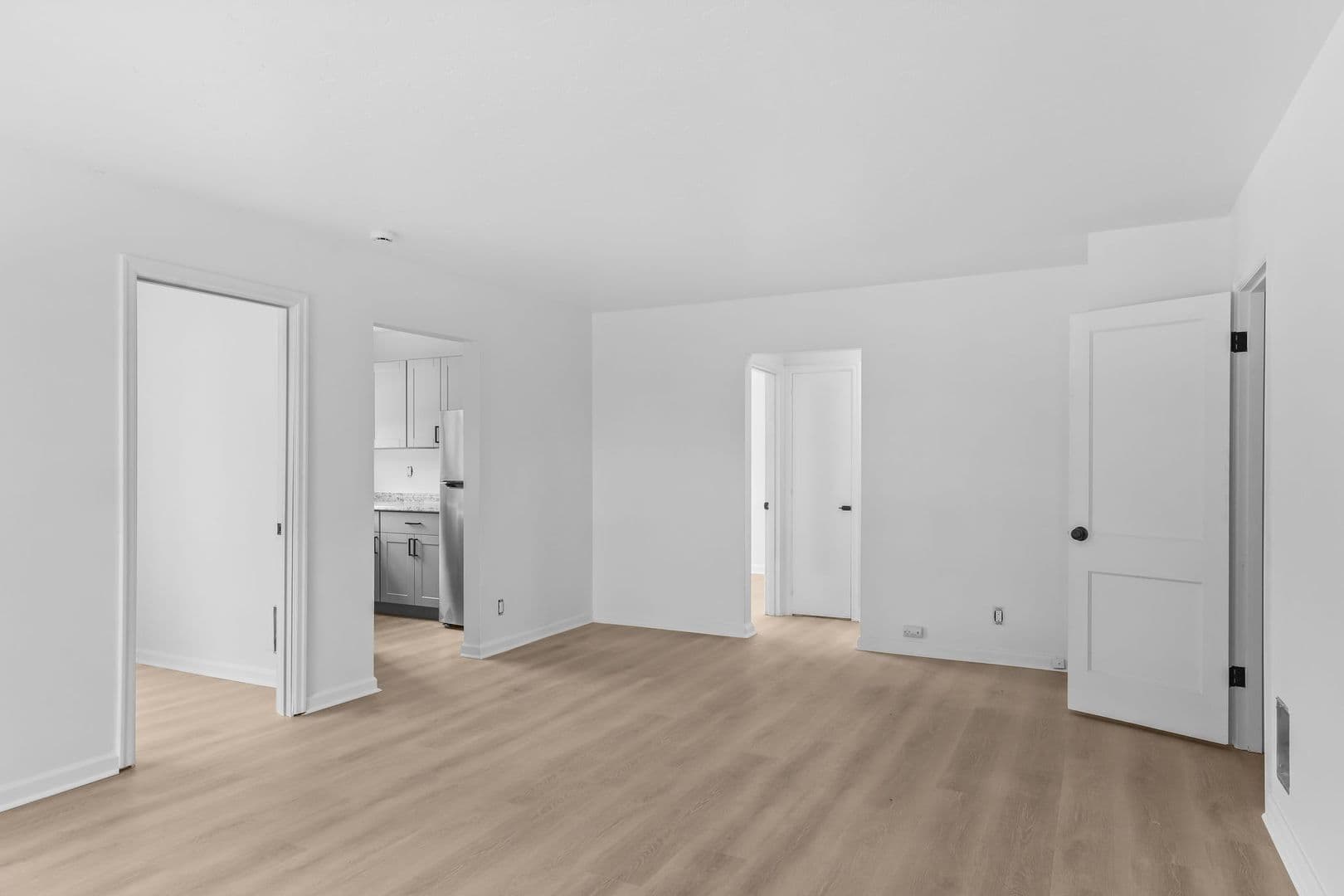 Portland Apartment: 4831-4841 E Burnside St