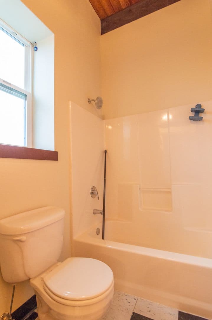 Portland Apartment: 2808 NE MLK Jr Blvd