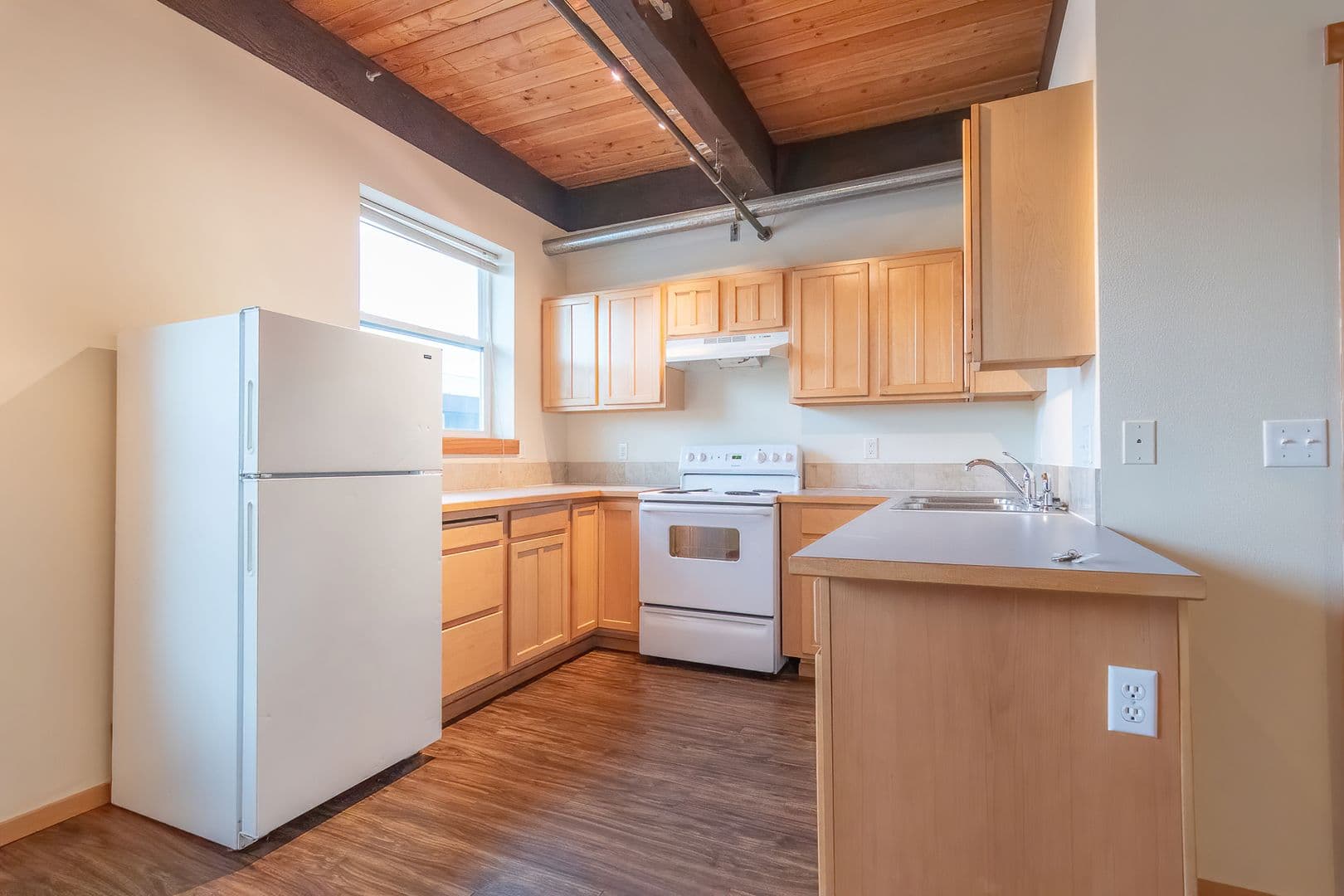 Portland Apartment: 2808 NE MLK Jr Blvd